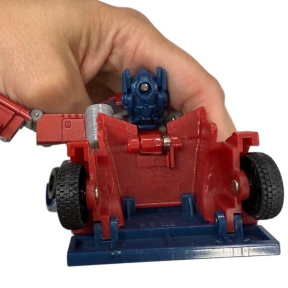 Tomy Hasbro Transformers Activators Rally Rumble Optimus Prime 2009 - Picture 9 of 11